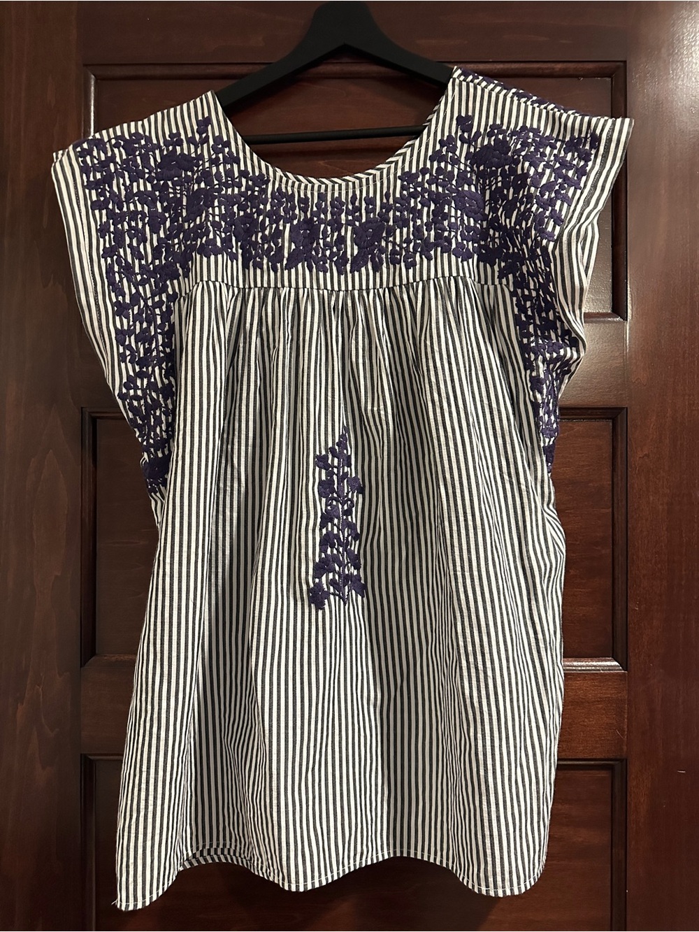 Spirit Dress Women’s cotton blouse with Purple Embroidered flowers